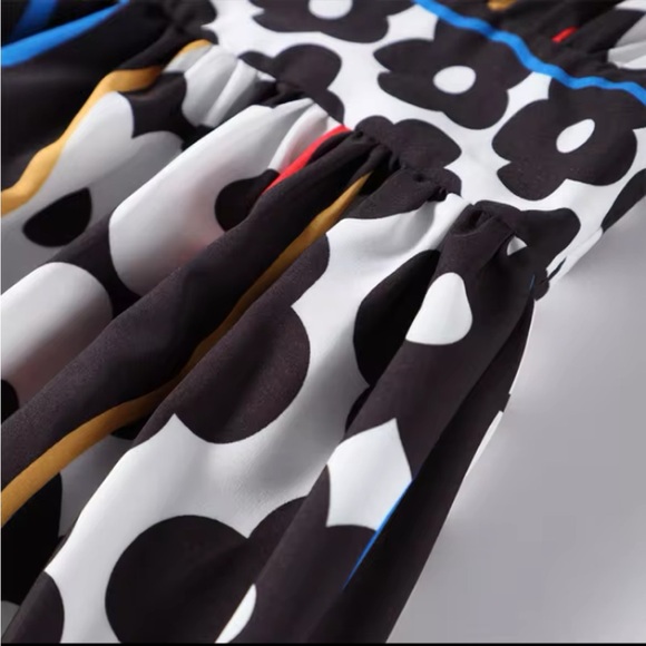 Floral V Neck Puff Sleeve Midi Dress - Picture 4 of 5